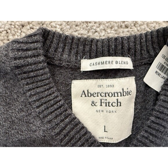 Abercrombie & Fitch Sweater Men’s Size Large Gray V-Neck Cashmere Blend NEW - Picture 3 of 7
